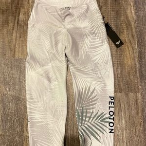 NWT Peloton Palm Capri